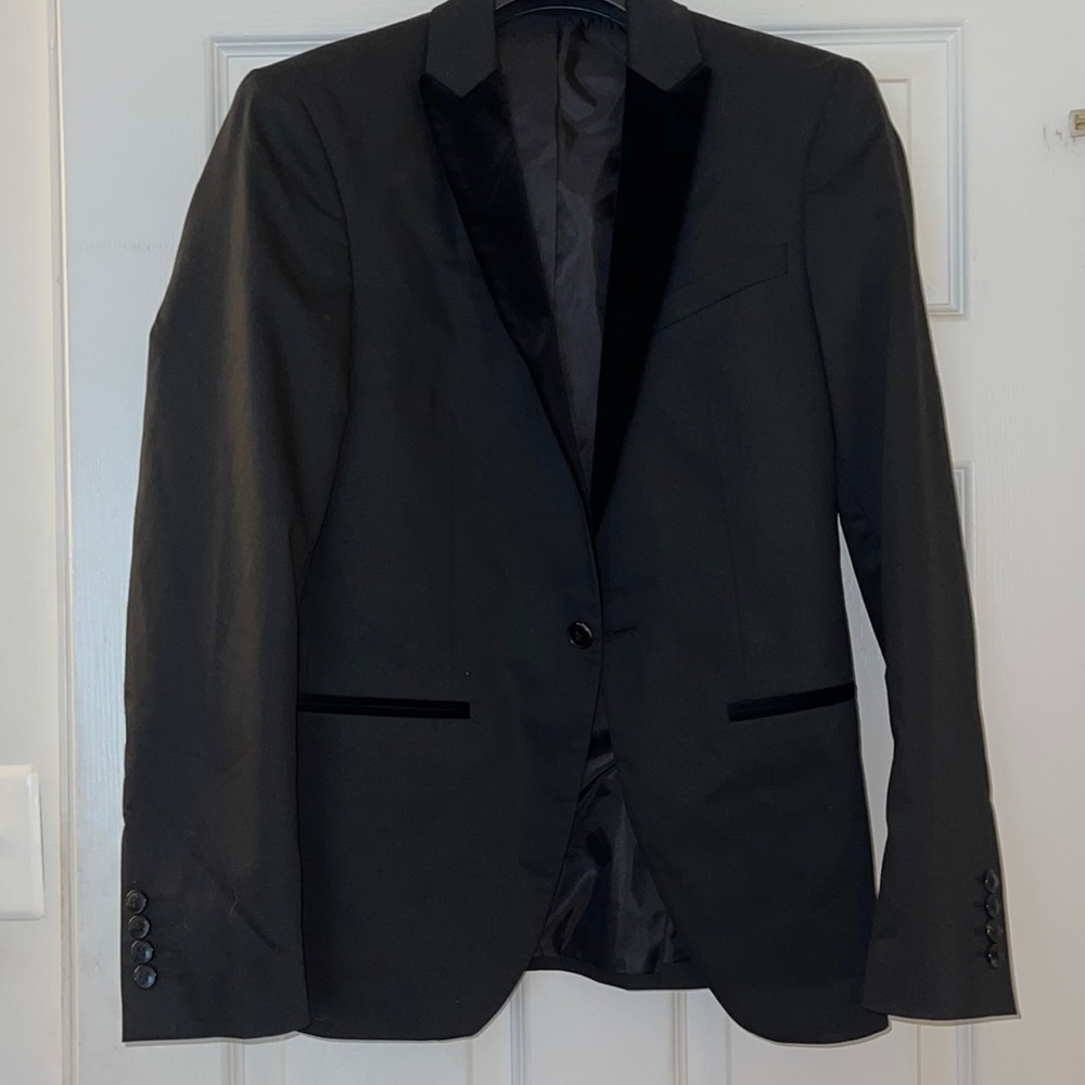 Zara velvet lapel suit jacket size 34 slim fit!